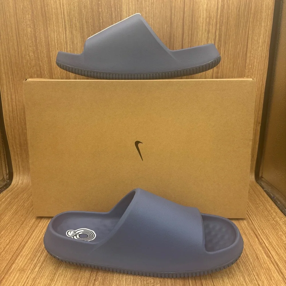 Nike calm slide